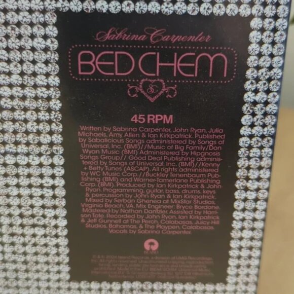 Sabrina Carpenter BED CHEM 7" Single Vinyl Brand New - Picture 4 of 6